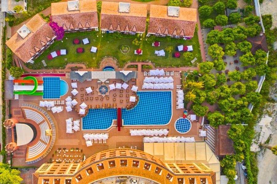 Noxinn Hotels Club Ultra All Inclusive Konaklı Εξωτερικό φωτογραφία