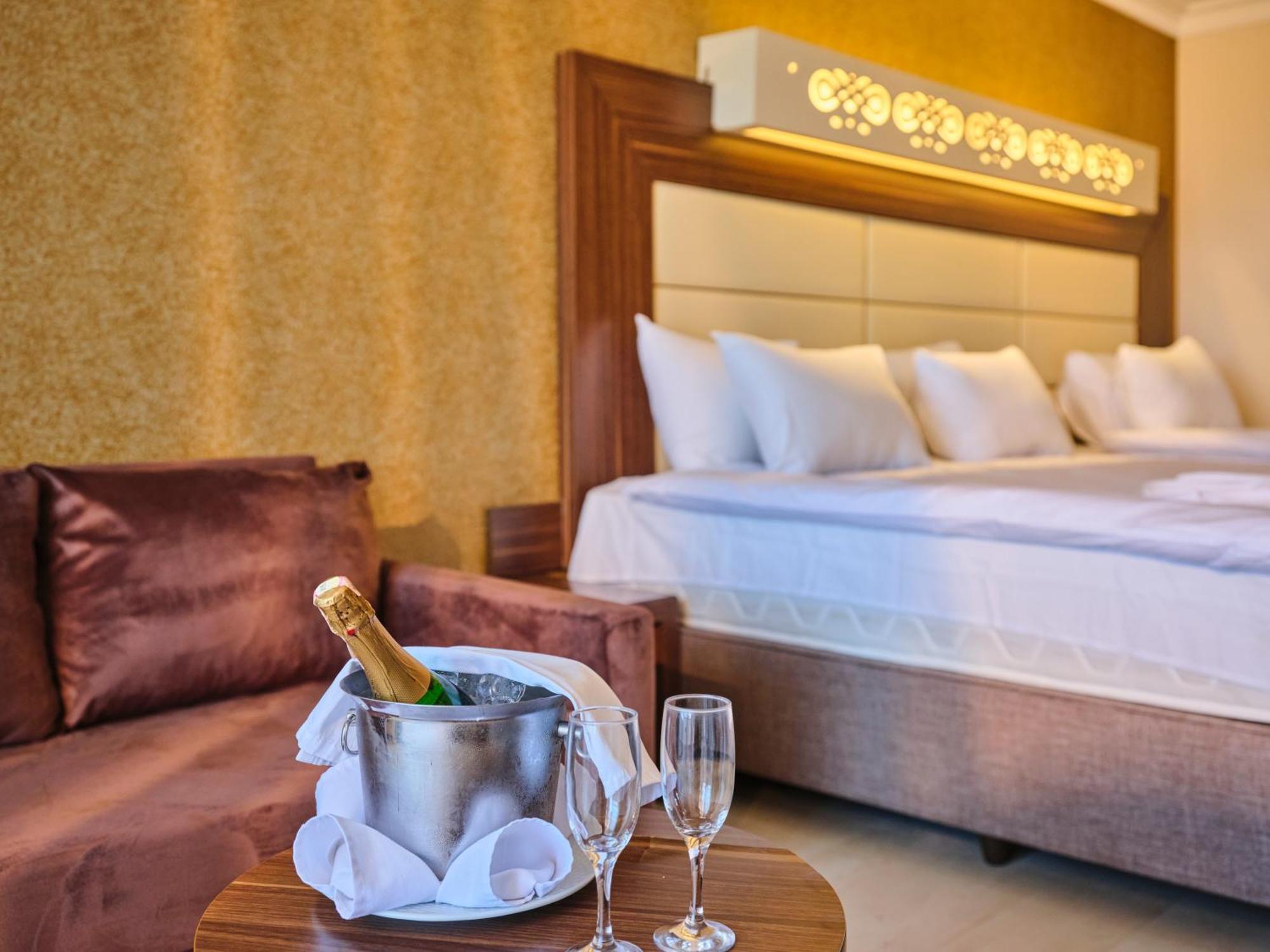 Noxinn Hotels Club Ultra All Inclusive Konaklı Εξωτερικό φωτογραφία